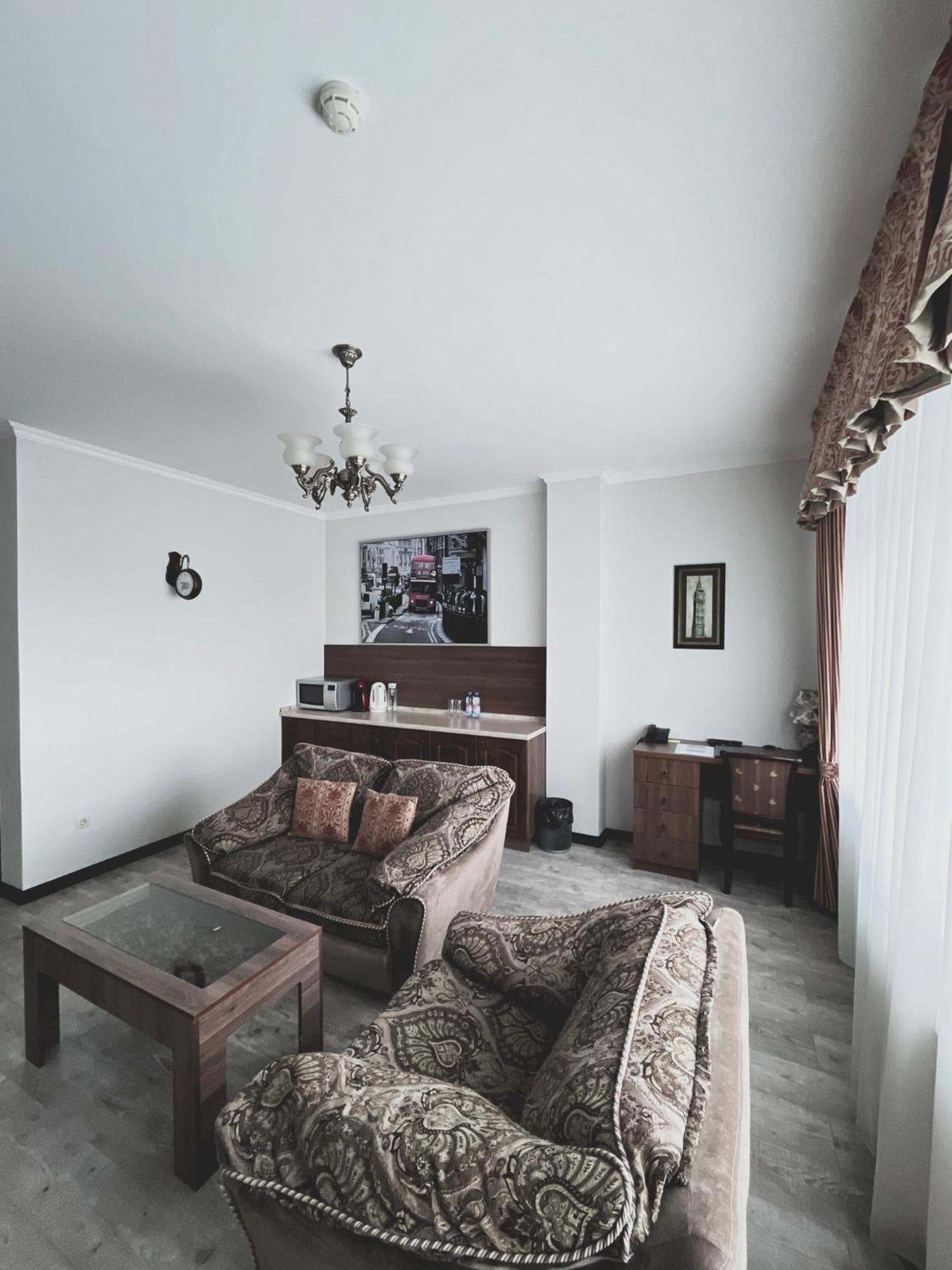 Vip House Hotel Nur-Sultan  Exterior photo